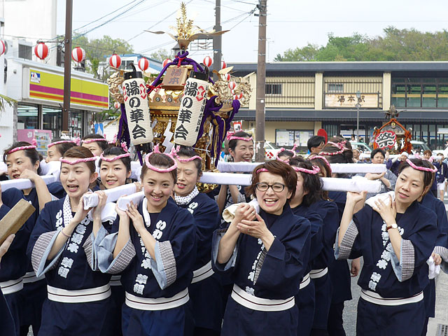 體驗廟會抬神驕遊行